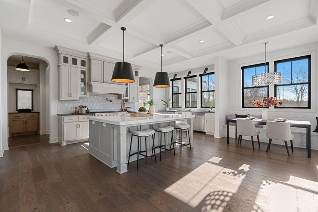 $2,000,000 | 1979 Leaping Deer Circle, Hamel, MN 55340