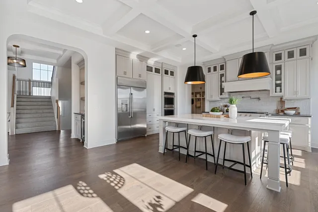 $2,000,000 | 1979 Leaping Deer Circle, Hamel, MN 55340