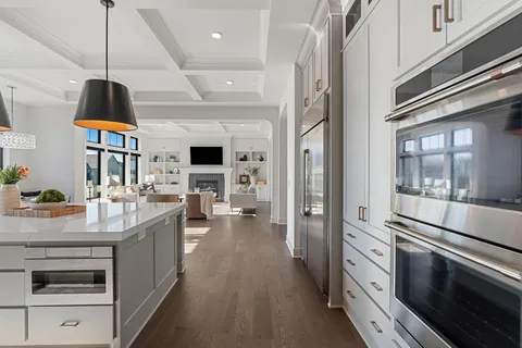 $2,000,000 | 1979 Leaping Deer Circle, Hamel, MN 55340