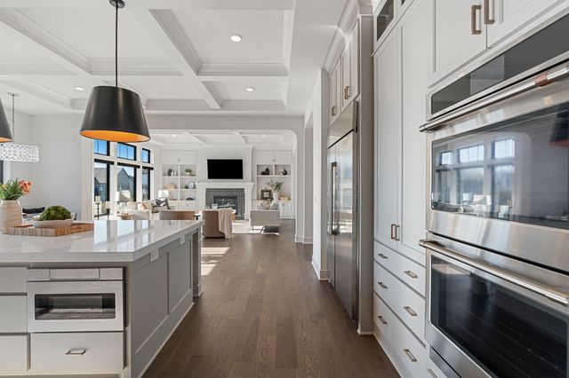 $2,000,000 | 1979 Leaping Deer Circle, Hamel, MN 55340