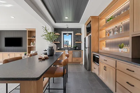 $2,000,000 | 1979 Leaping Deer Circle, Hamel, MN 55340