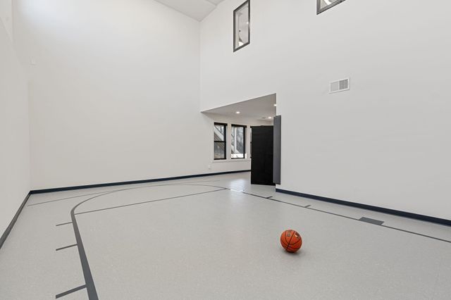 $2,000,000 | 1979 Leaping Deer Circle, Hamel, MN 55340