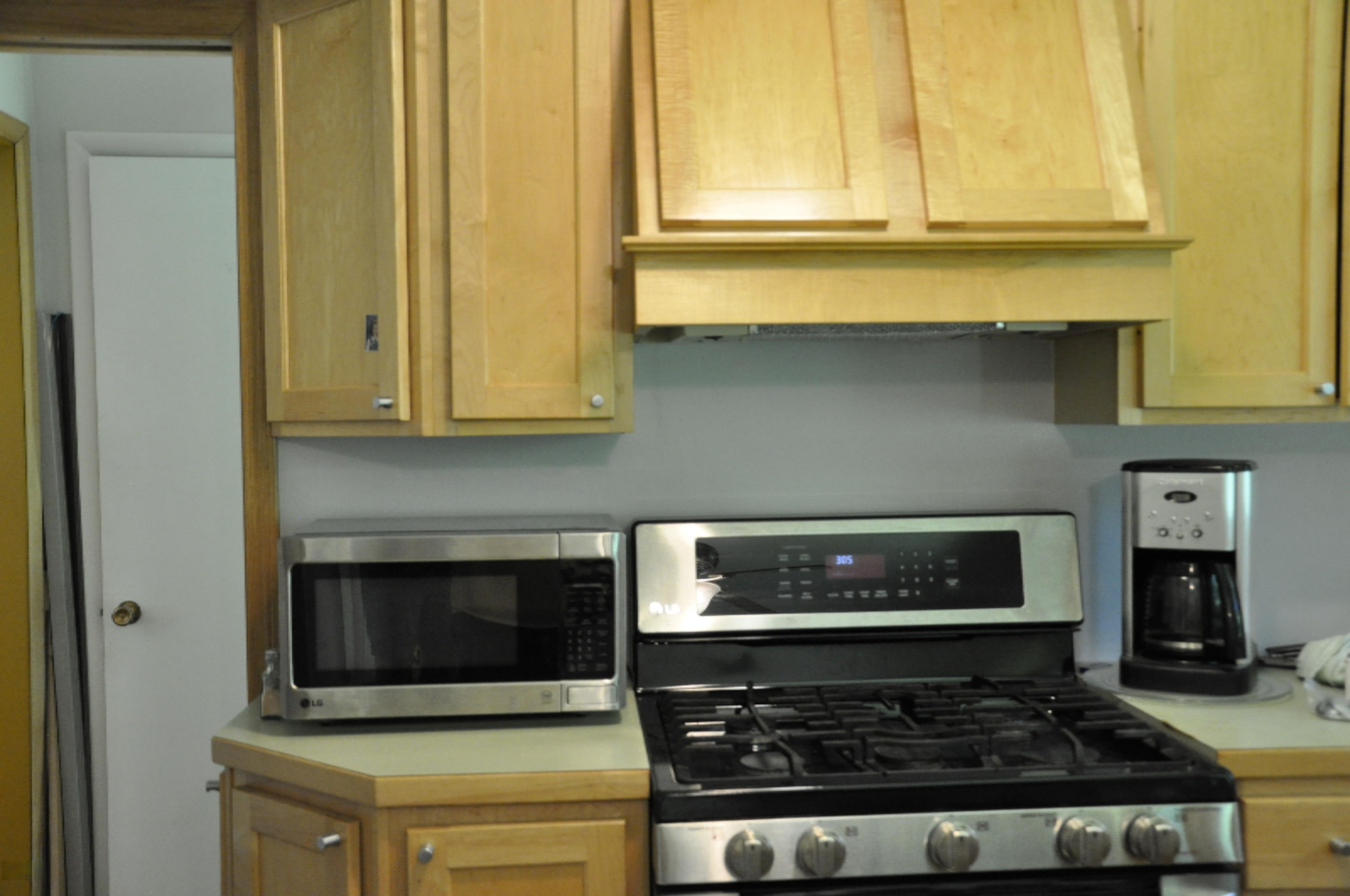 978 Vineland Road St. Joseph, MI 49085 - Photo 13 of 24 Kitchen