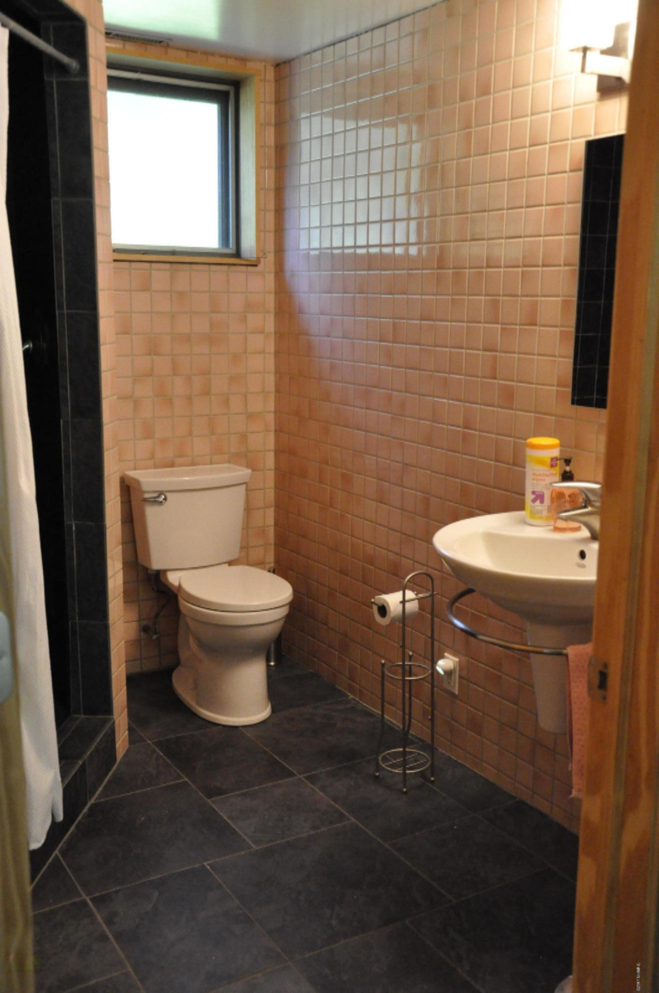 978 Vineland Road St. Joseph, MI 49085 - Photo 17 of 24 Lower Level Bath
