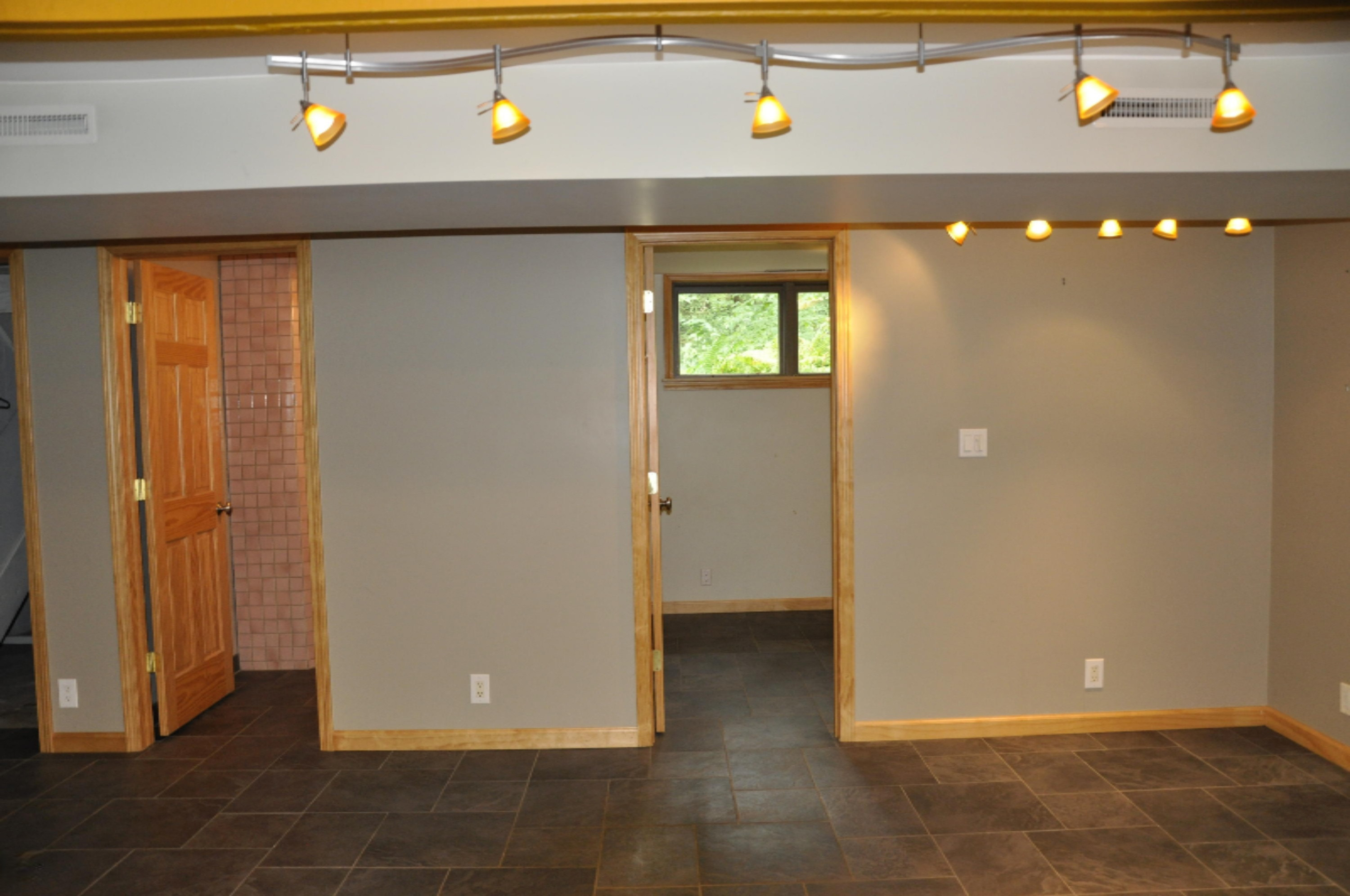 978 Vineland Road St. Joseph, MI 49085 - Photo 18 of 24 Lower Level Rooms