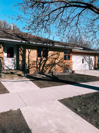 $260,000 | 414 Park Street, Jackson, MN 56143