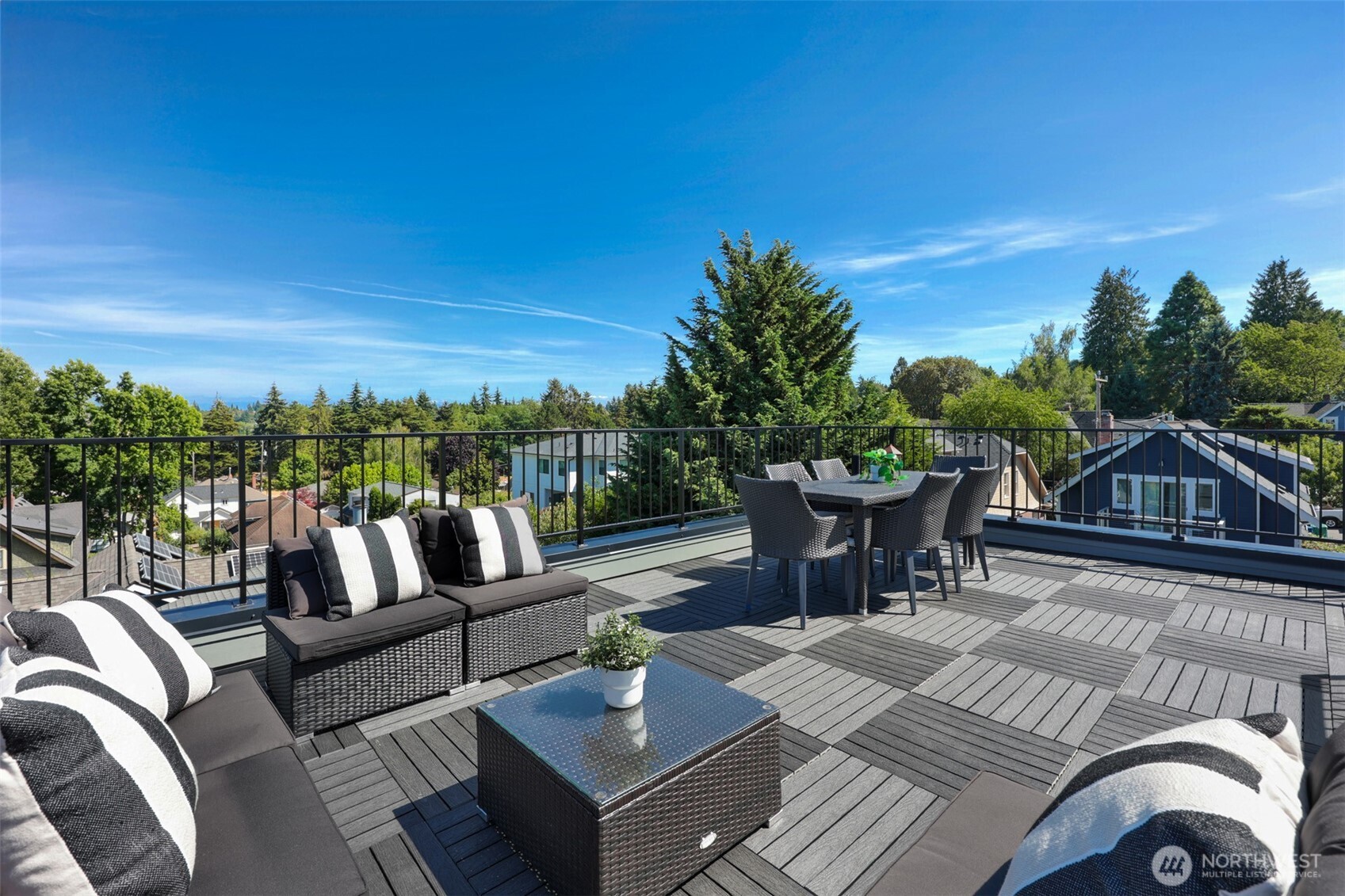 707 B North 65th Street Seattle, WA 98103 - Photo 17 of 28 Gallery Image 17