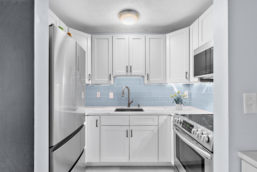 116 Boston Post Road East, Unit 204 Marlborough, MA 01752 - Photo 8 of 29 Gallery Image 8