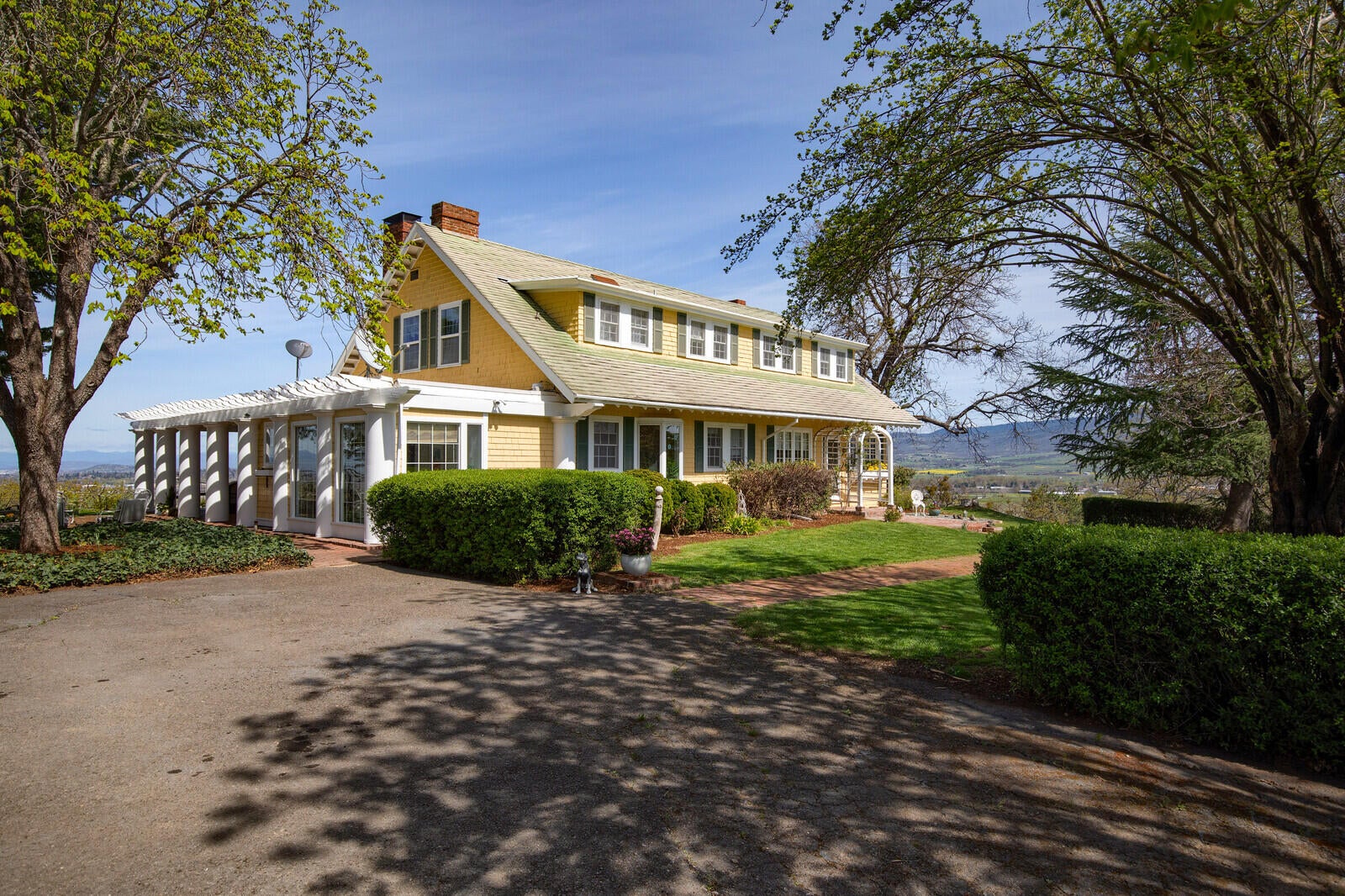 842 Carpenter Hill Road Medford, OR 97501 - Photo 40 of 97 42_CH_42_mls