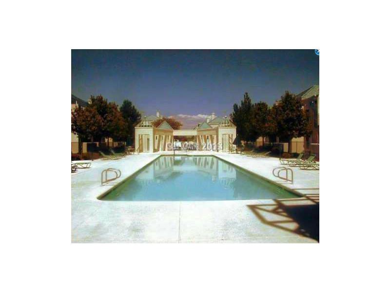 Swimming Pool/Hot Tub/Sauna.