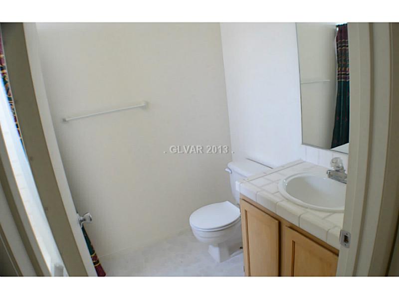7100 West Pirates Cove Road, Unit 2046 Las Vegas, NV 89145 - Photo 13 of 16 Bathroom.