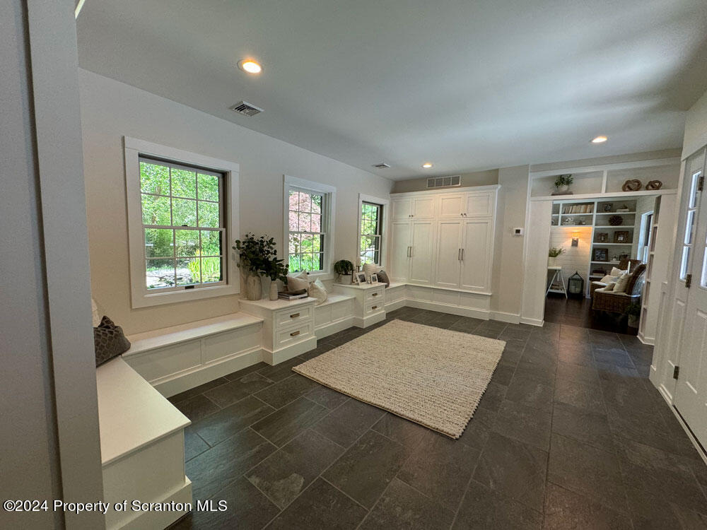 107 Craig Road Dalton, PA 18414 - Photo 2 of 38 Gallery Image 2