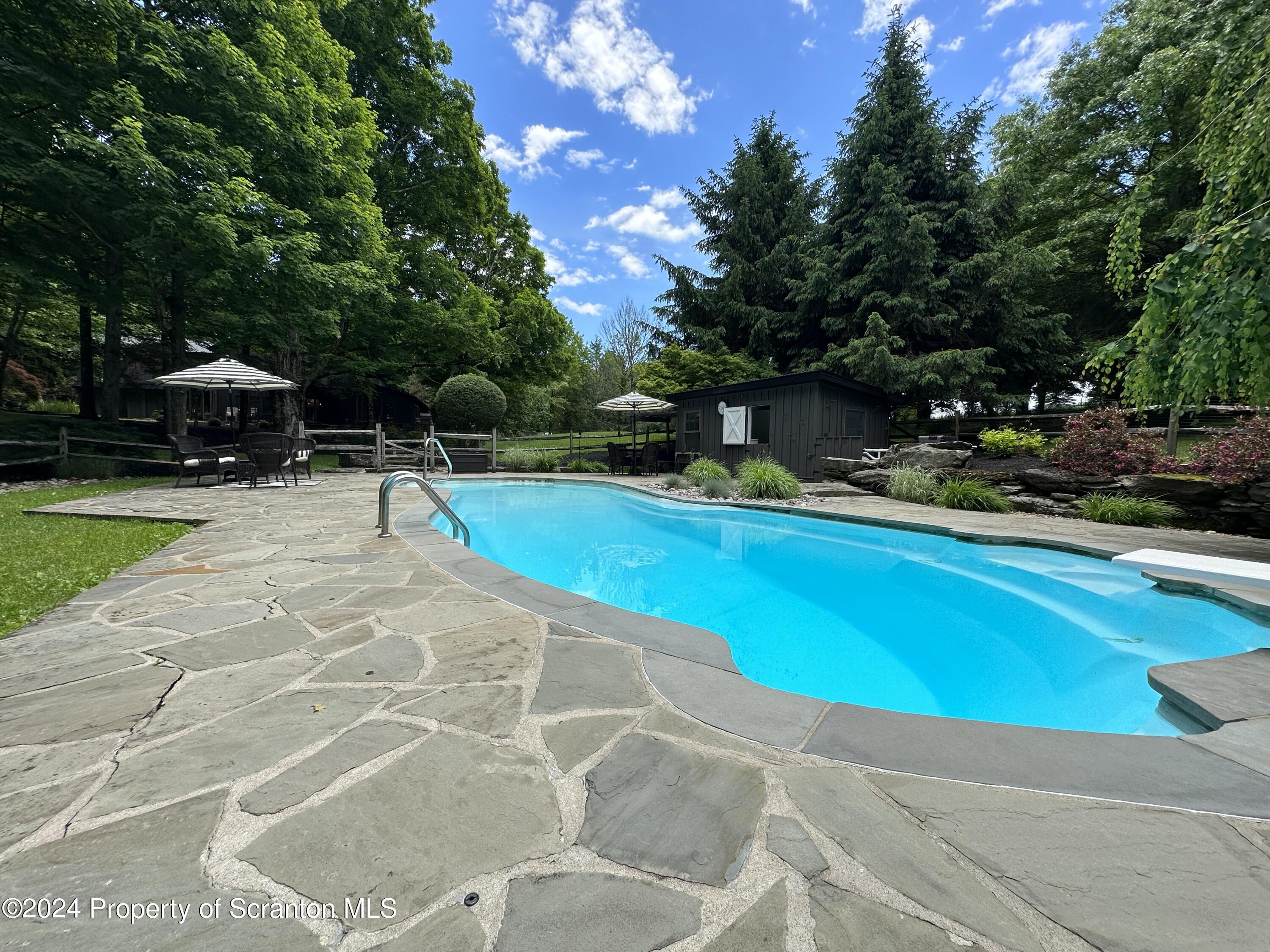 107 Craig Road Dalton, PA 18414 - Photo 31 of 38 Gallery Image 31