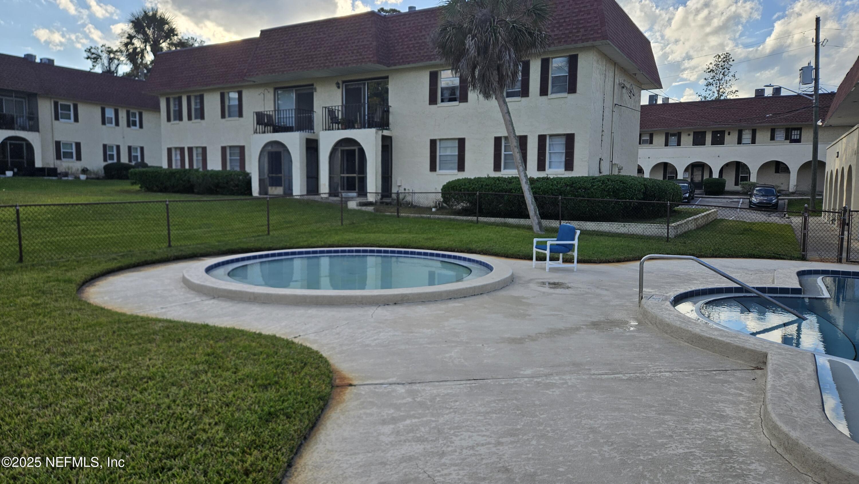 1540 El Prado Road, Unit 4 Jacksonville, FL 32216 - Photo 4 of 24 Spa