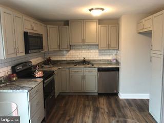 28 Decatur Lane Sicklerville, NJ 08081 - Photo 3 of 13