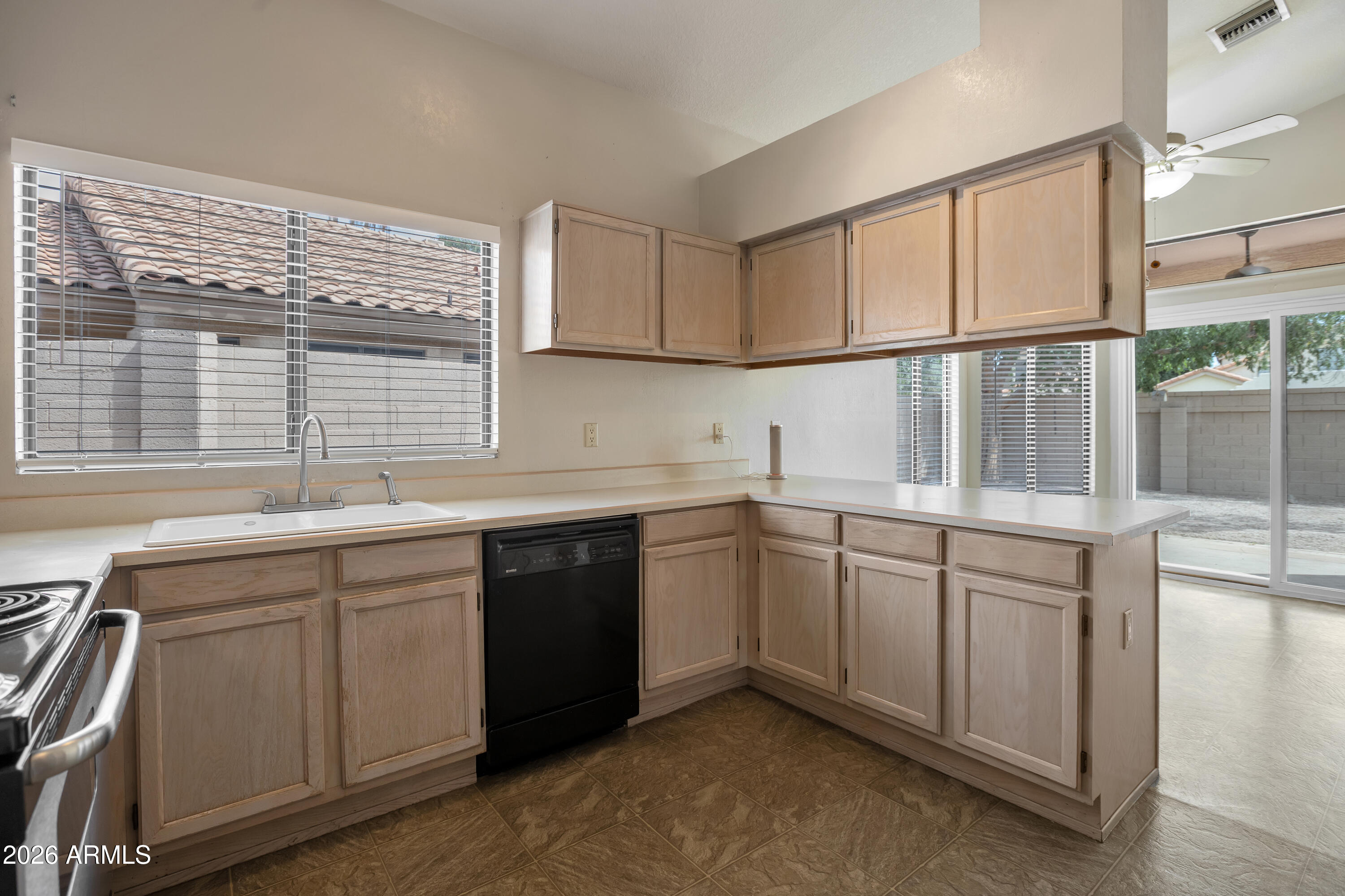 57 East Ranch Road Tempe, AZ 85284 - Photo 13 of 51 Ranch - 1538