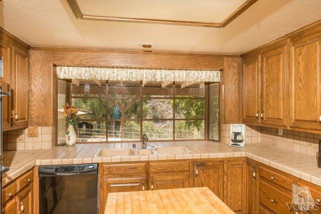 1230 Rambling Road Simi Valley, CA 93065 - Photo 13 of 78 Additional Photo