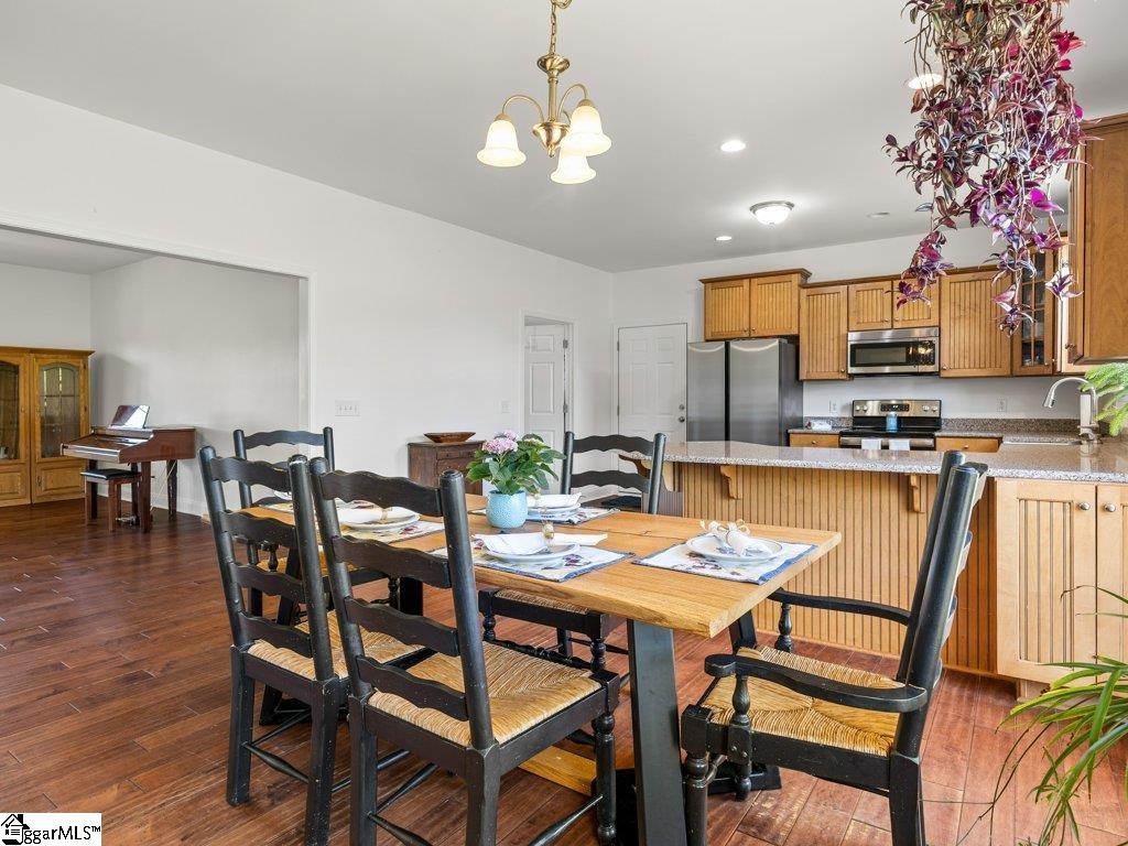 510 Cole Road Campobello, SC 29322 - Photo 19 of 48