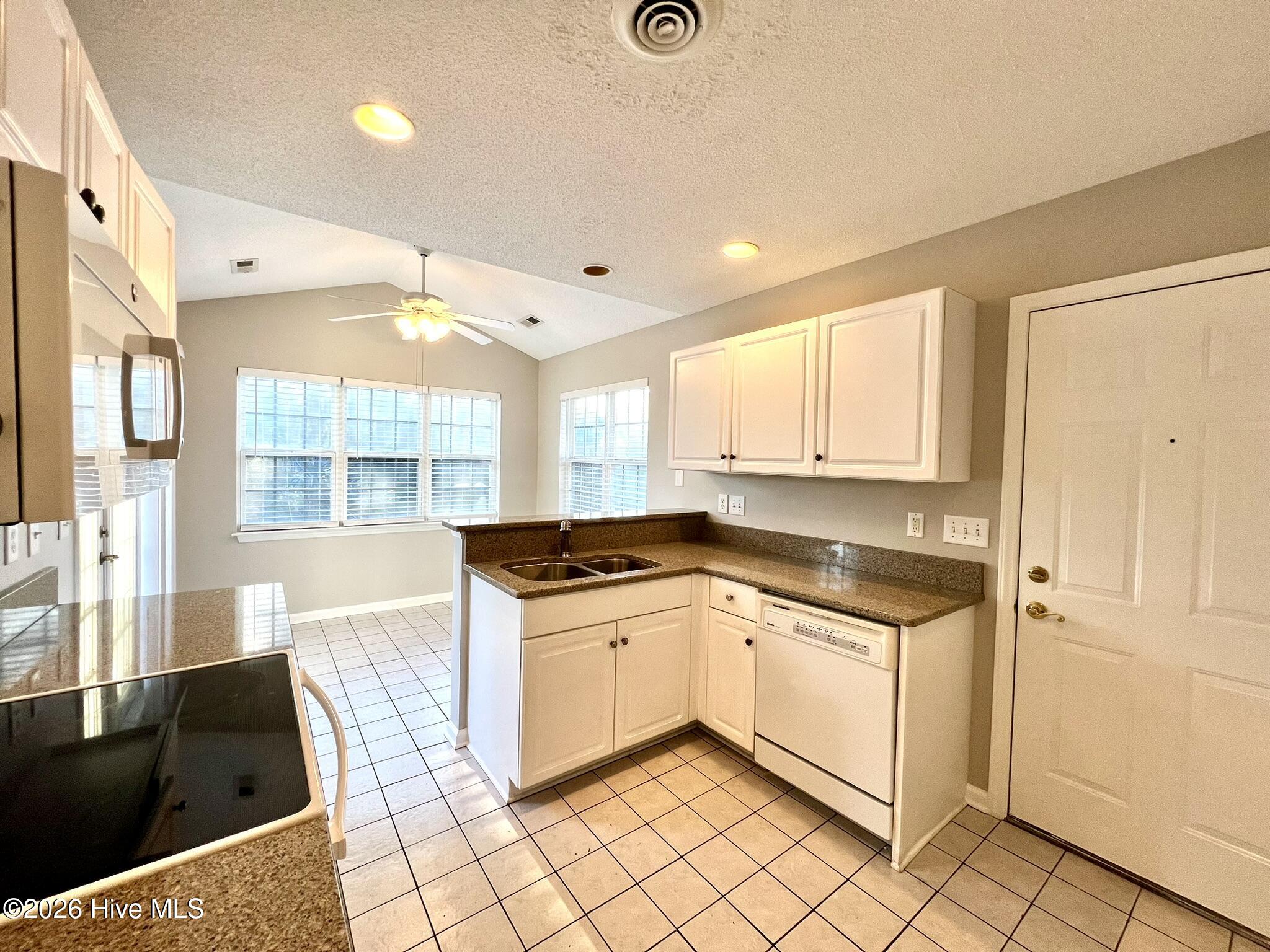 1006 Steeplechase Road Wilmington, NC 28412 - Photo 7 of 28