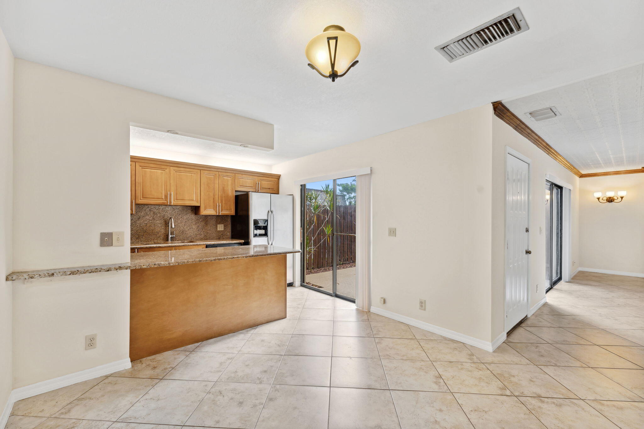 267 Arabian Road Palm Springs, FL 33461 - Photo 16 of 26 22-web-or-mls-DSC09322