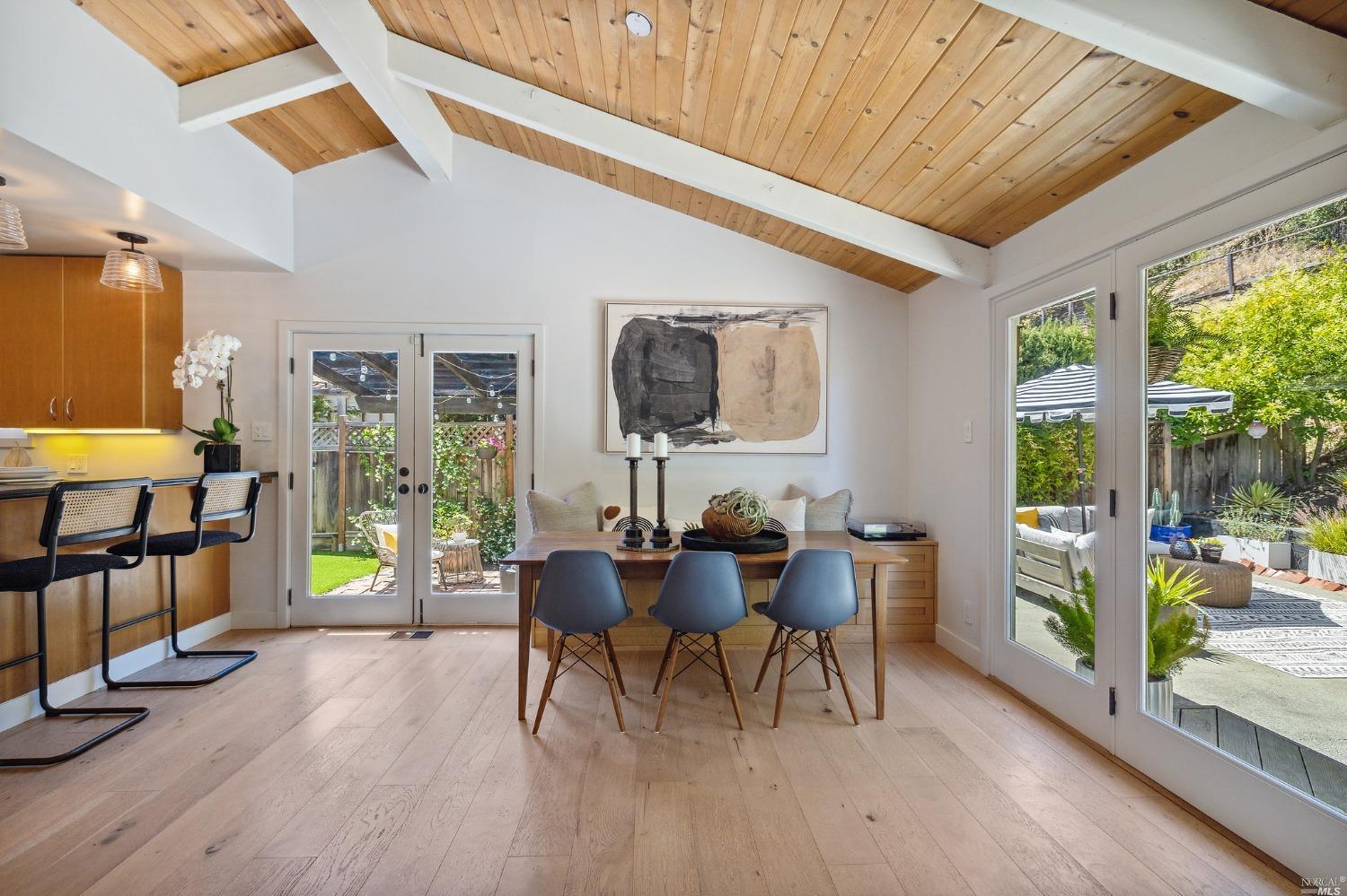 340 Ironstone Court San Rafael, CA 94903 - Photo 10 of 48