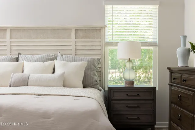 $316,625 | 613 South Squires Run Lane, Richlands, NC 28574