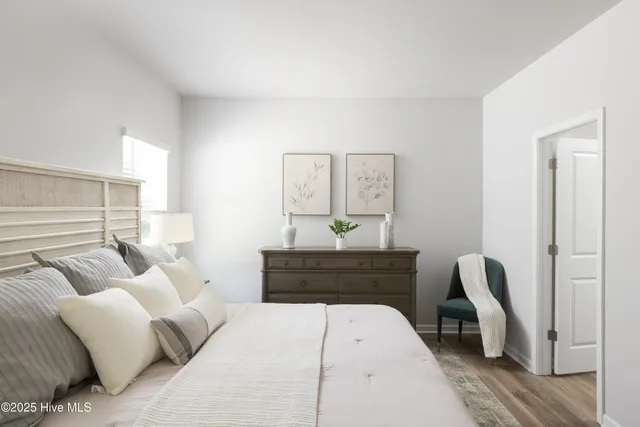 $316,625 | 613 South Squires Run Lane, Richlands, NC 28574