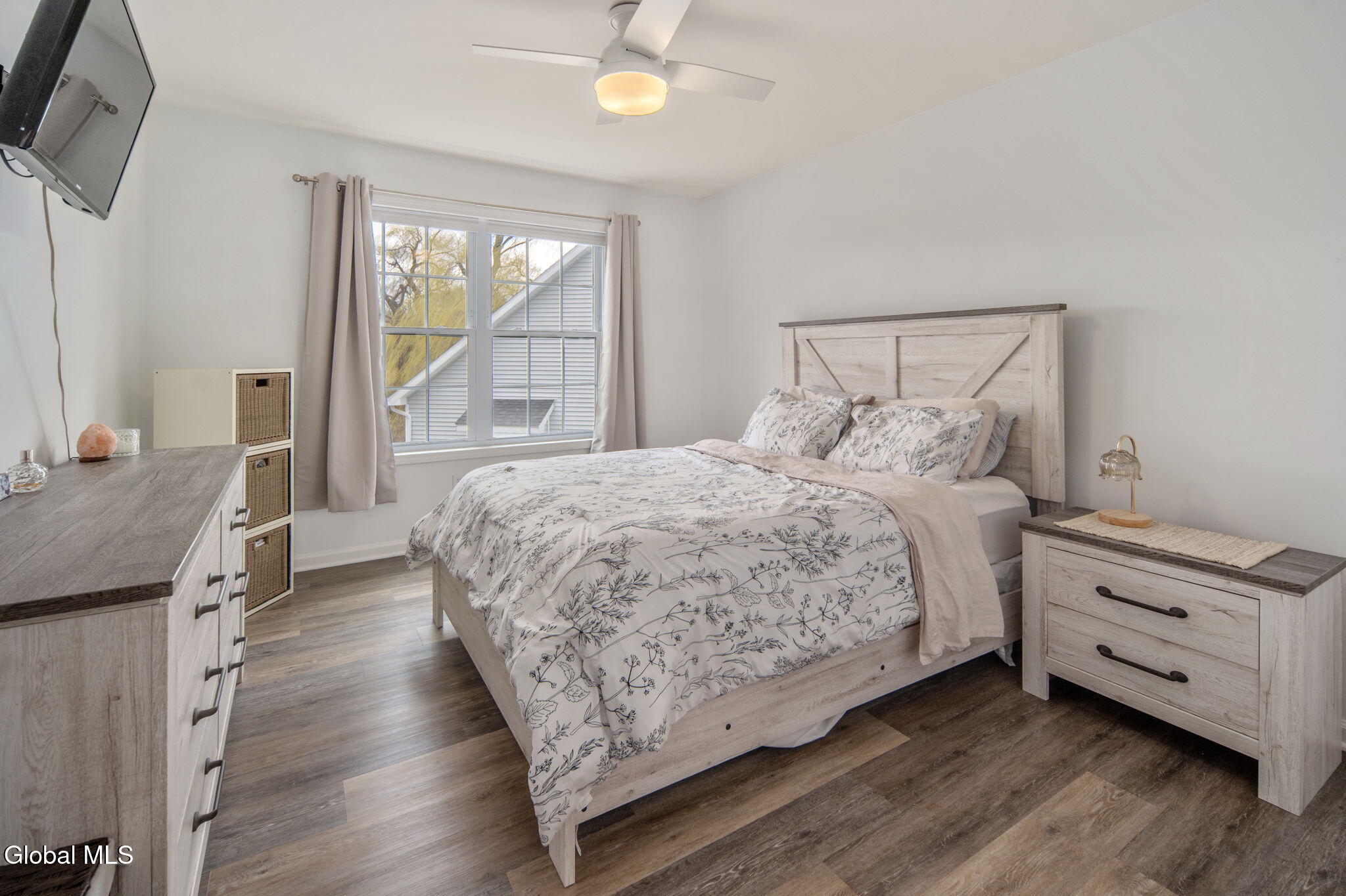 33 Joshua Place Bethlehem, NY 12077 - Photo 19 of 30 27-33JoshuaPl_27