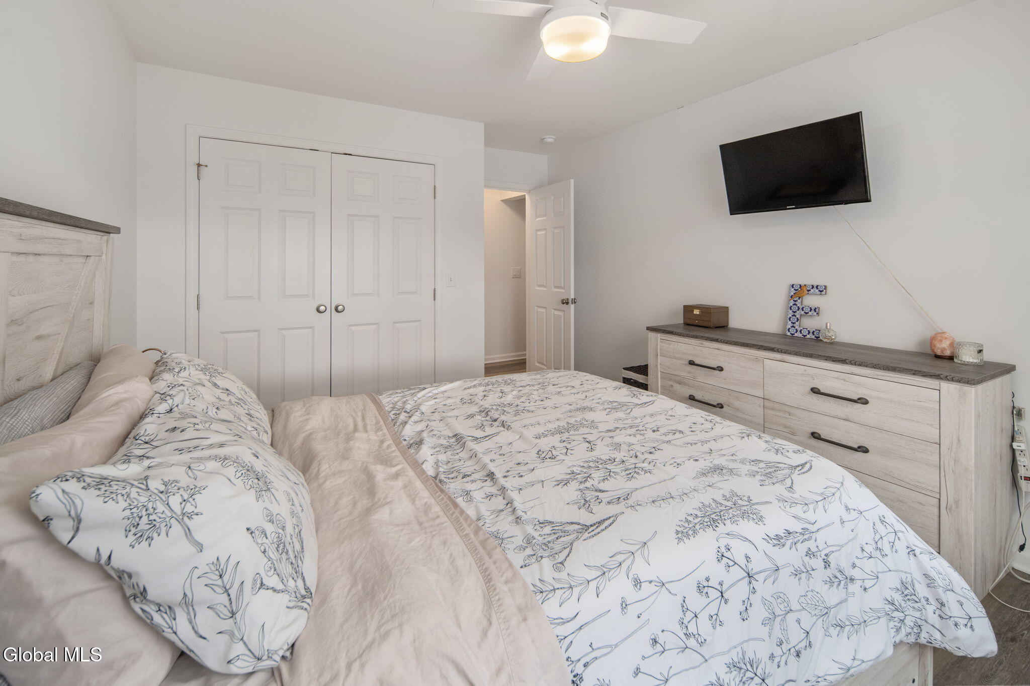 33 Joshua Place Bethlehem, NY 12077 - Photo 20 of 30 28-33JoshuaPl_28