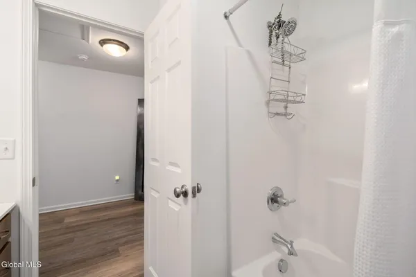 $499,900 | 33 Joshua Place, Bethlehem, NY 12077