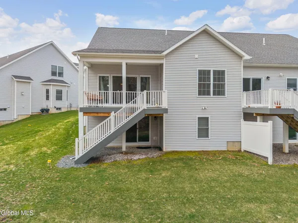$499,900 | 33 Joshua Place, Bethlehem, NY 12077