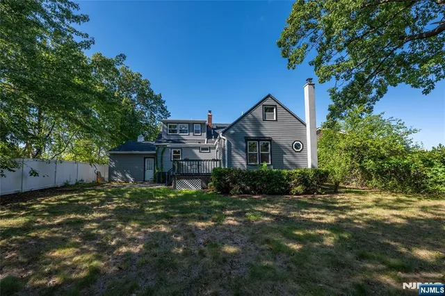 $774,700 | 43 Graydon Terrace, Clifton, NJ 07013