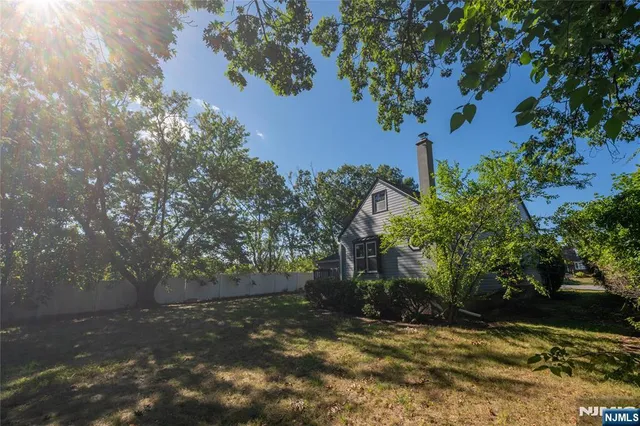 $774,700 | 43 Graydon Terrace, Clifton, NJ 07013