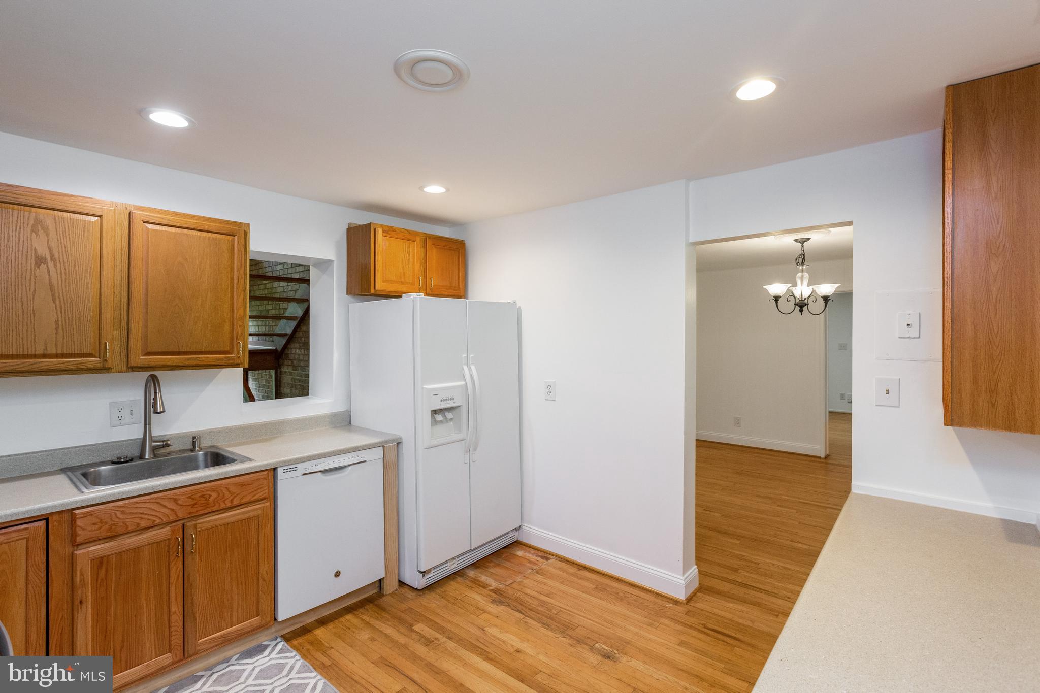 11705 Vale Road Oakton, VA 22124 - Photo 12 of 41