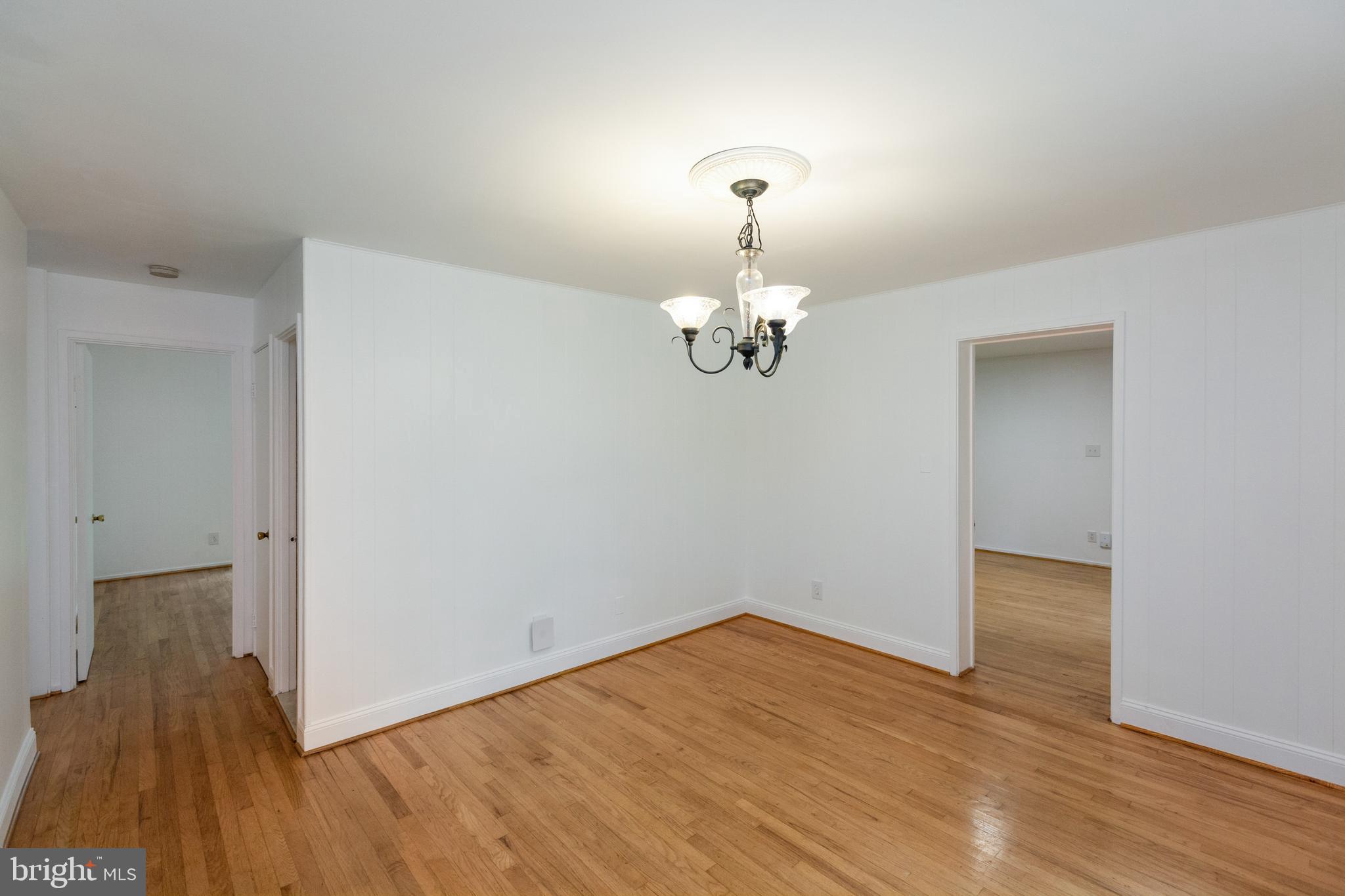 11705 Vale Road Oakton, VA 22124 - Photo 14 of 41