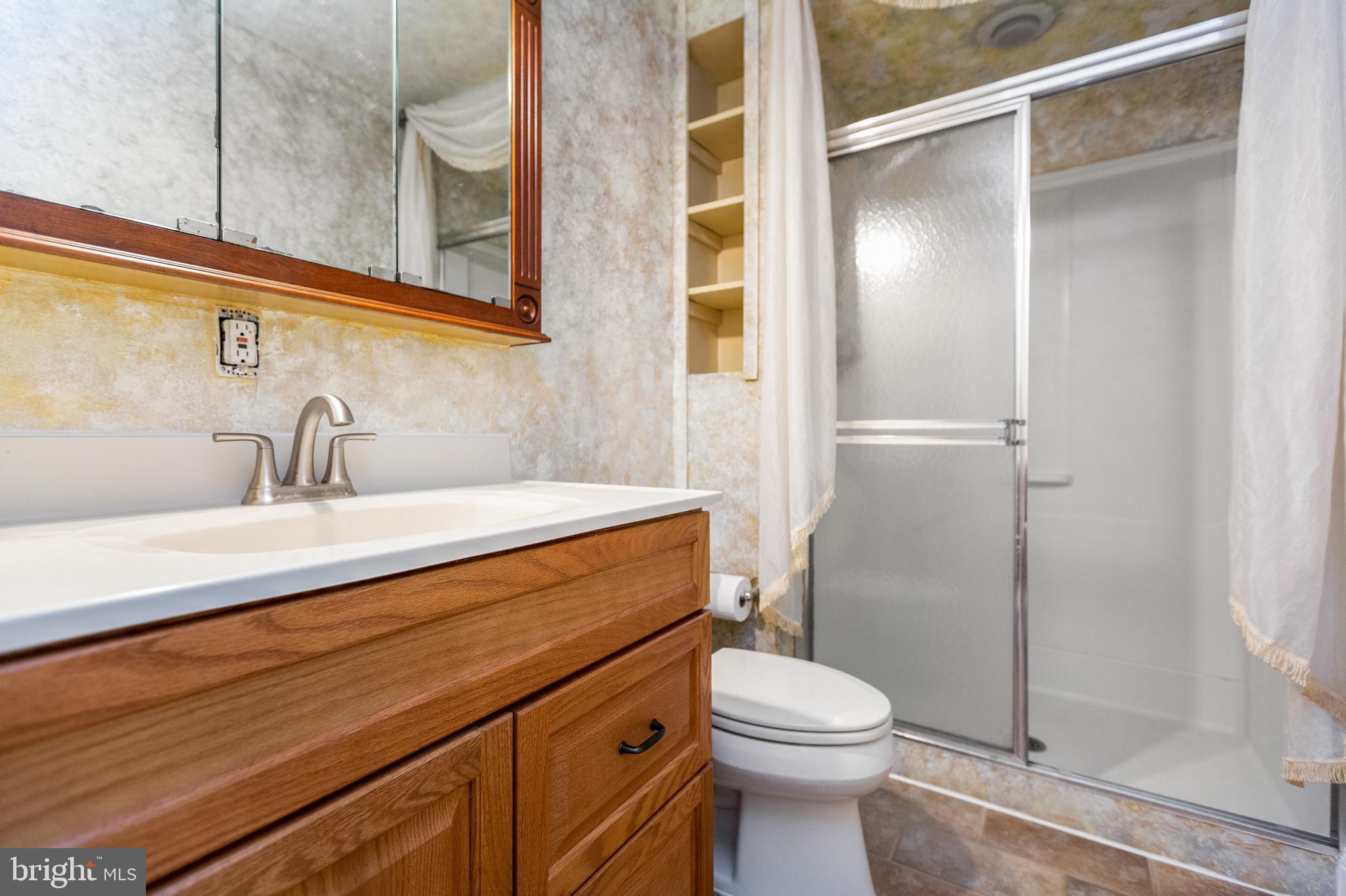 11705 Vale Road Oakton, VA 22124 - Photo 20 of 41