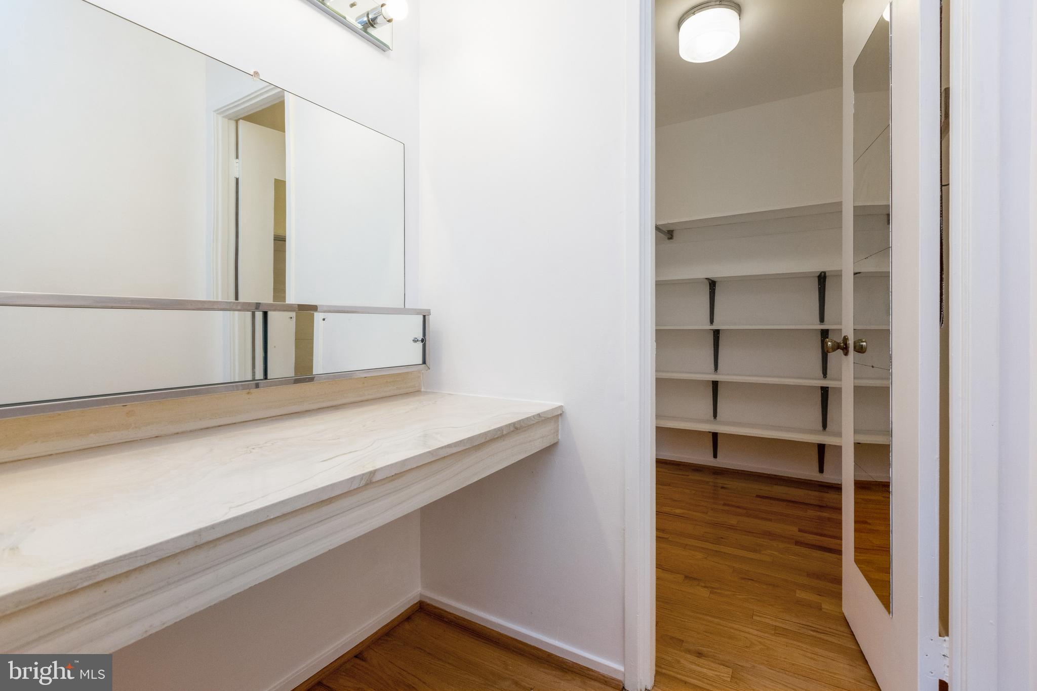 11705 Vale Road Oakton, VA 22124 - Photo 23 of 41