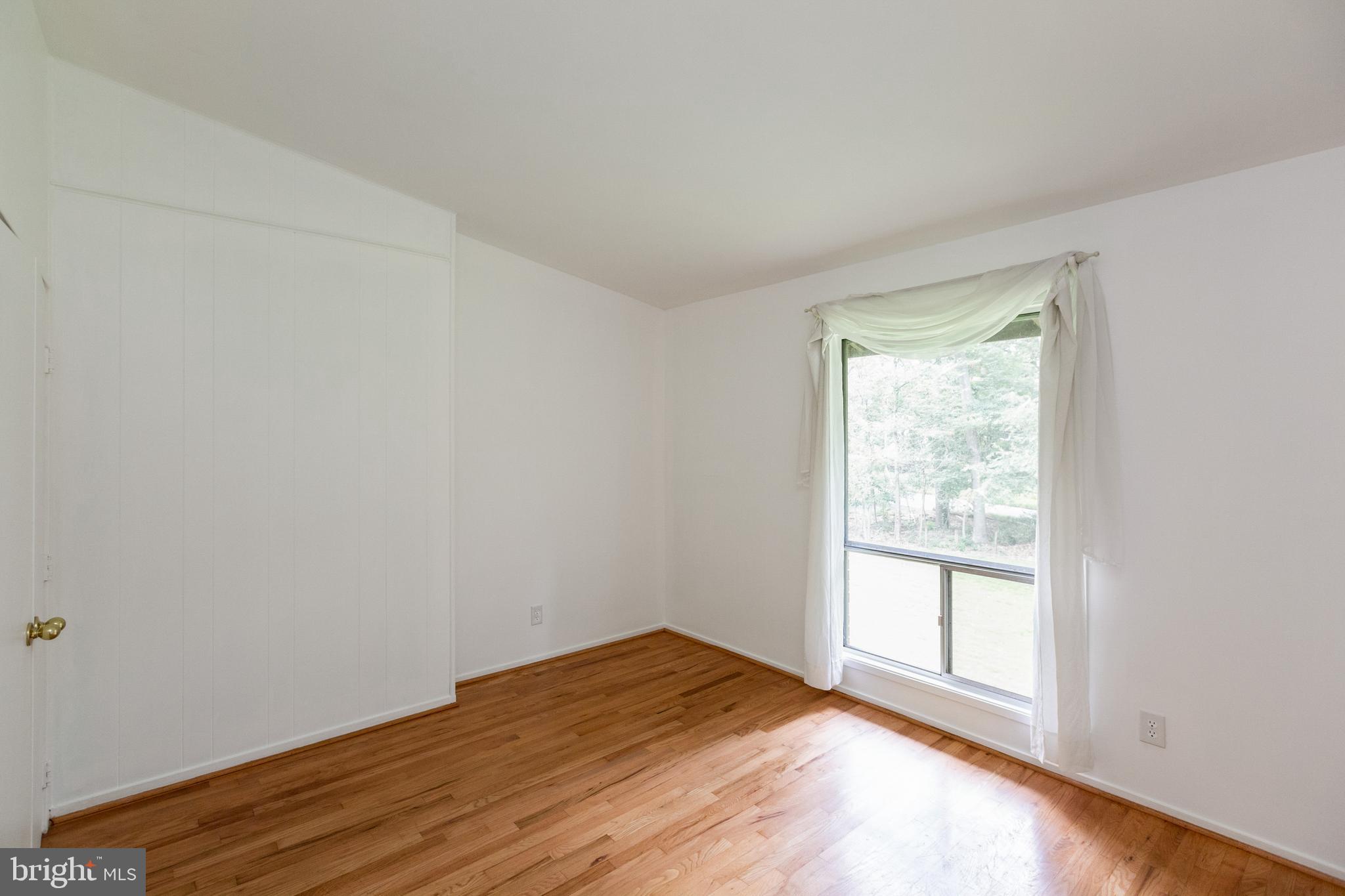 11705 Vale Road Oakton, VA 22124 - Photo 29 of 41