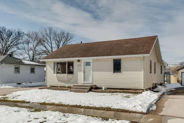 $340,000 | 1333 15th Street South, Fargo, ND 58103