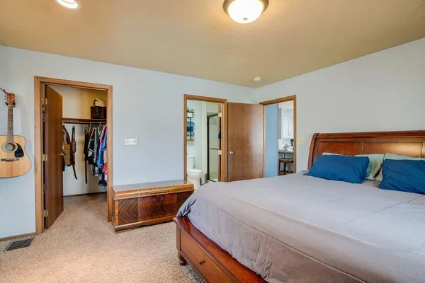 $340,000 | 1333 15th Street South, Fargo, ND 58103