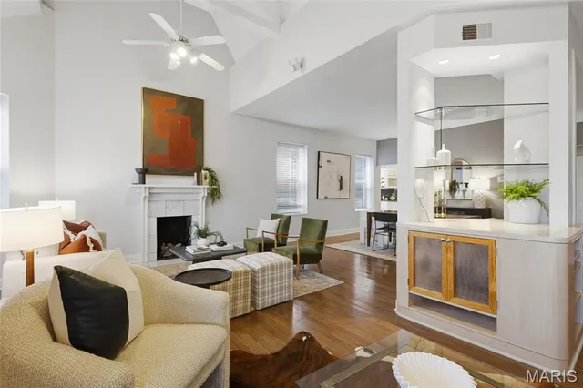 $349,900 | 4924 McPherson Avenue, St. Louis, MO 63108