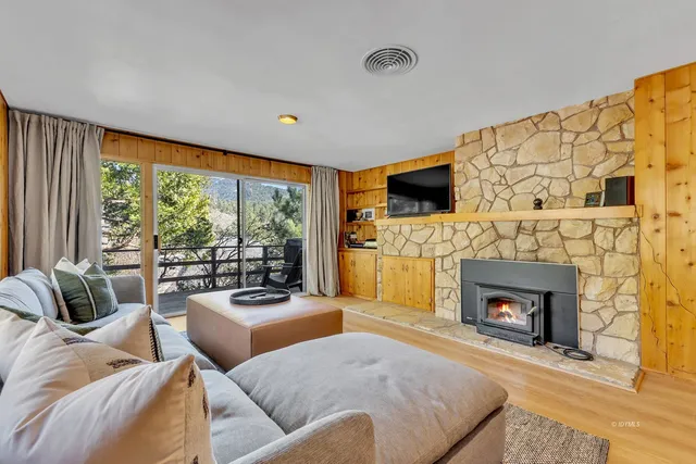 $475,000 | 53595 West Ridge Road, Idyllwild, CA 92549