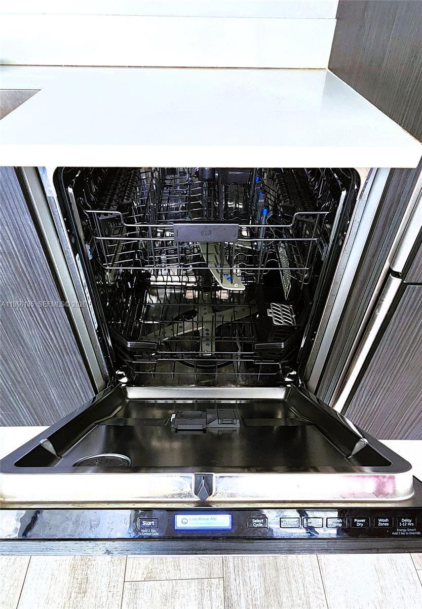 45 Southwest 9th Street, Unit 2108 Miami, FL 33130 - Photo 25 of 55