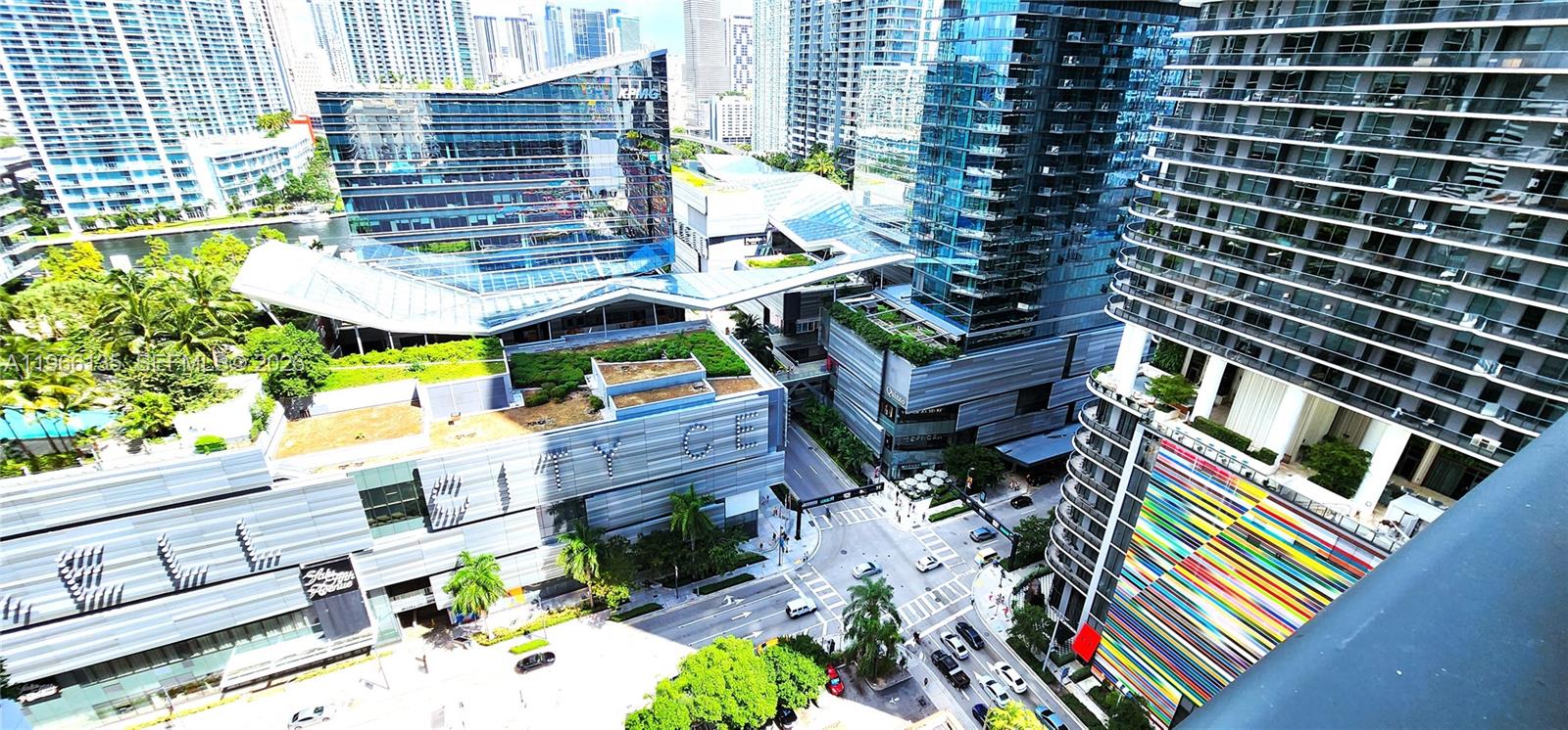 45 Southwest 9th Street, Unit 2108 Miami, FL 33130 - Photo 29 of 55 a view of an outdoor space