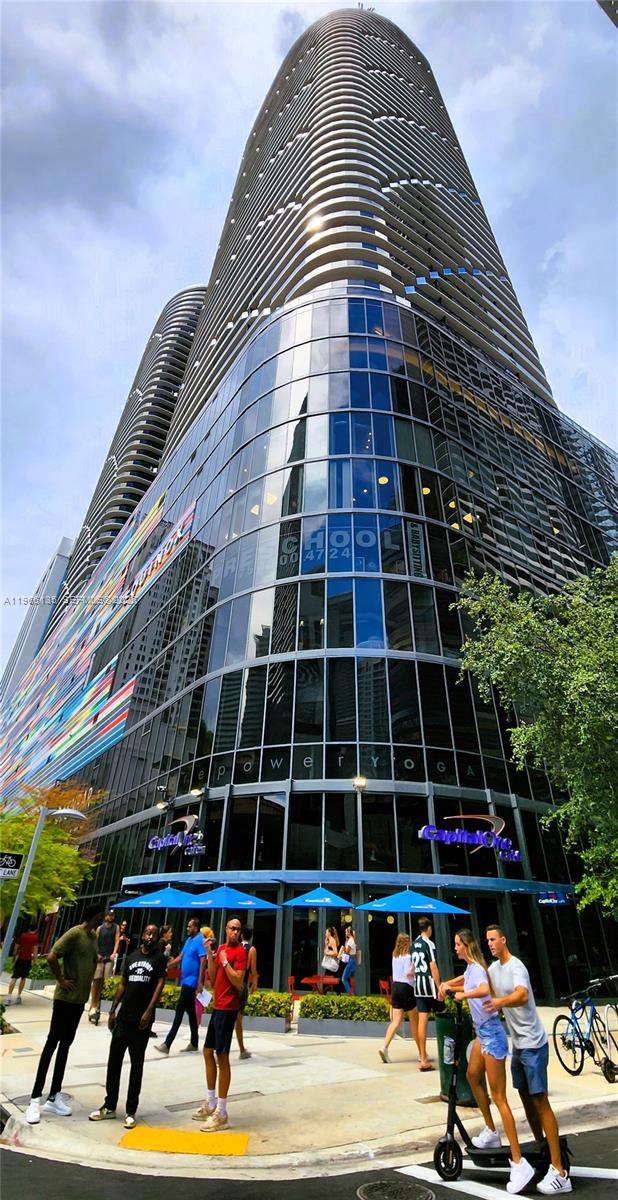 45 Southwest 9th Street, Unit 2108 Miami, FL 33130 - Photo 3 of 55