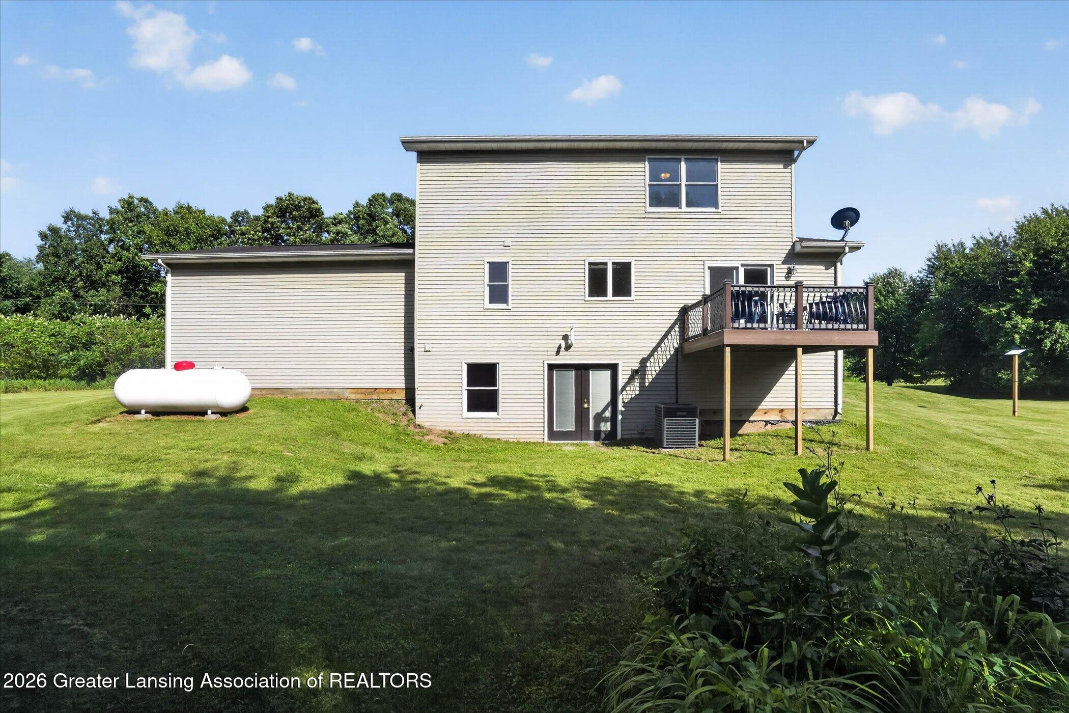 5240 Meridian Road Leslie, MI 49251 - Photo 50 of 64 49-5240-Meridian-Rd-WindowStill-Photogra