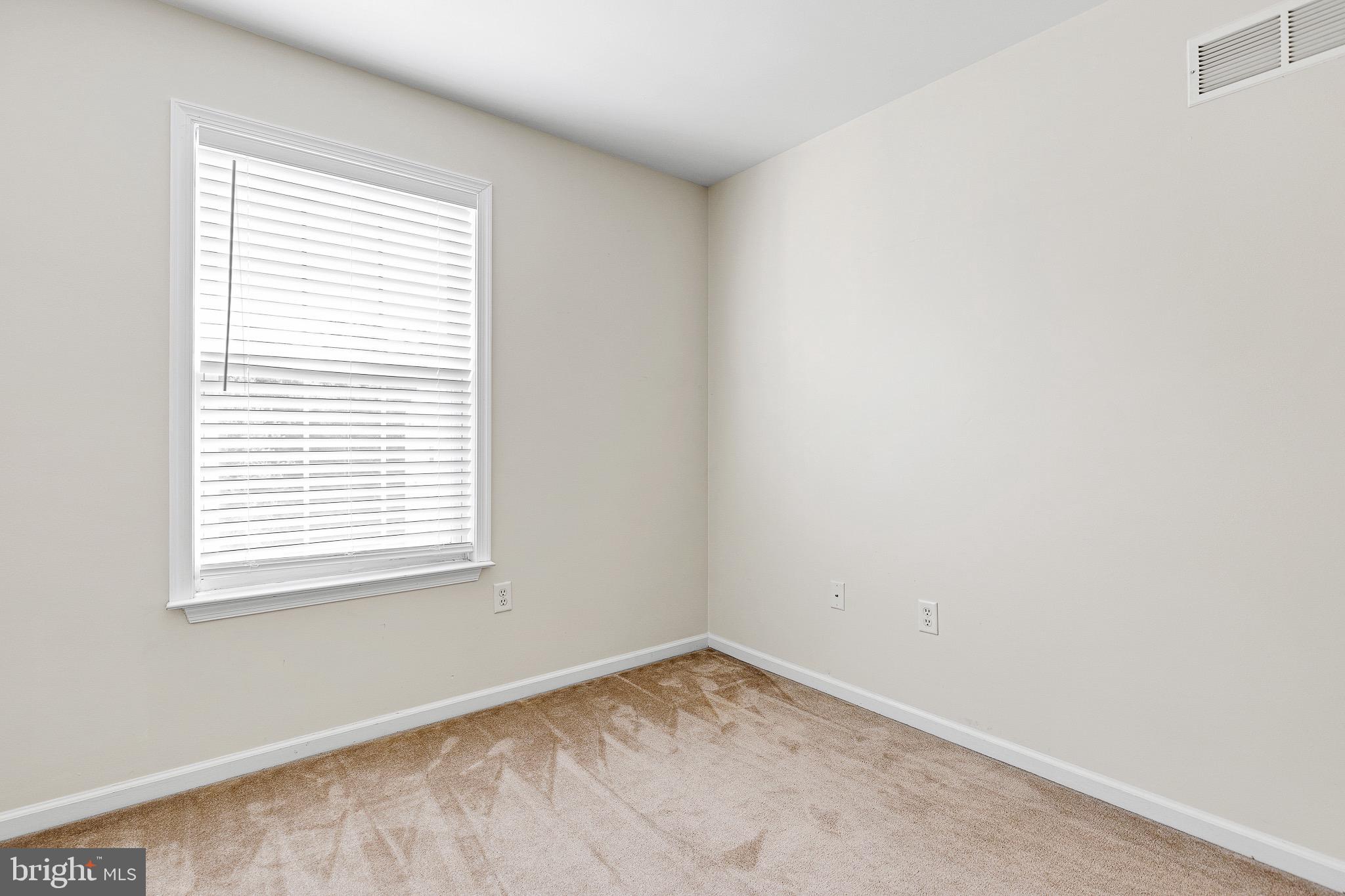32 Ballina Boulevard Bear, DE 19701 - Photo 17 of 25 an empty room with a window