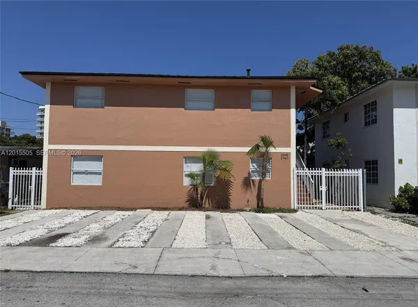 $3,200 | 2645 Southwest 28th Court, Unit 2647, Miami, FL 33133