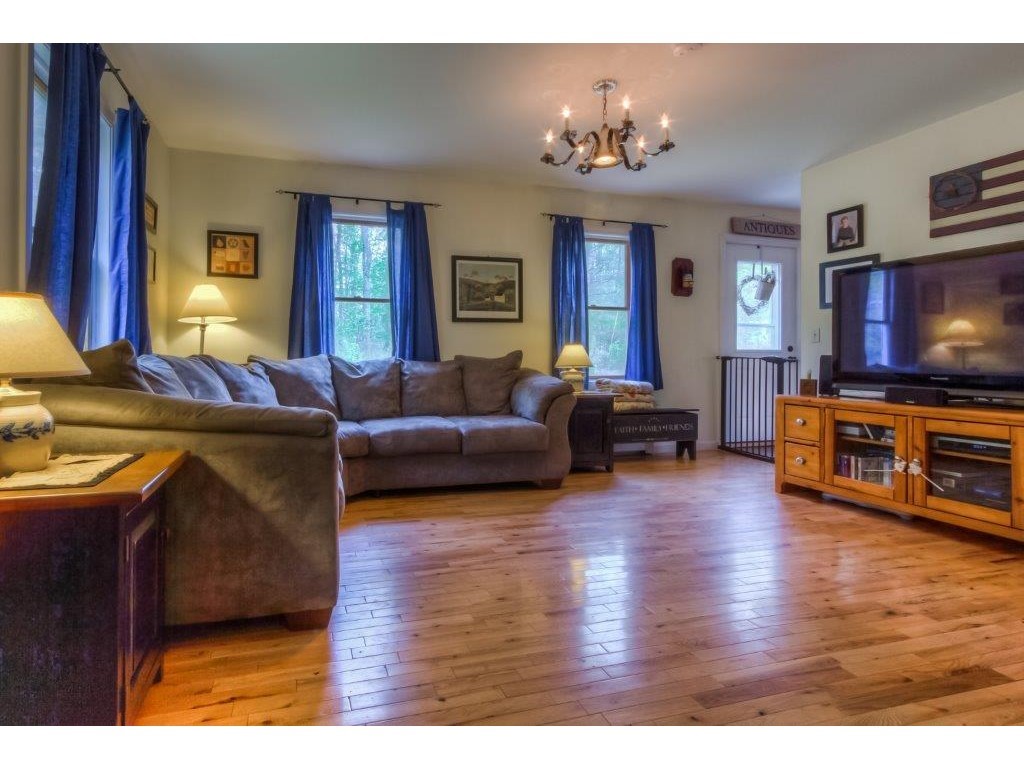 19 Nottingham Road Canterbury, NH 03224 - Photo 8 of 16