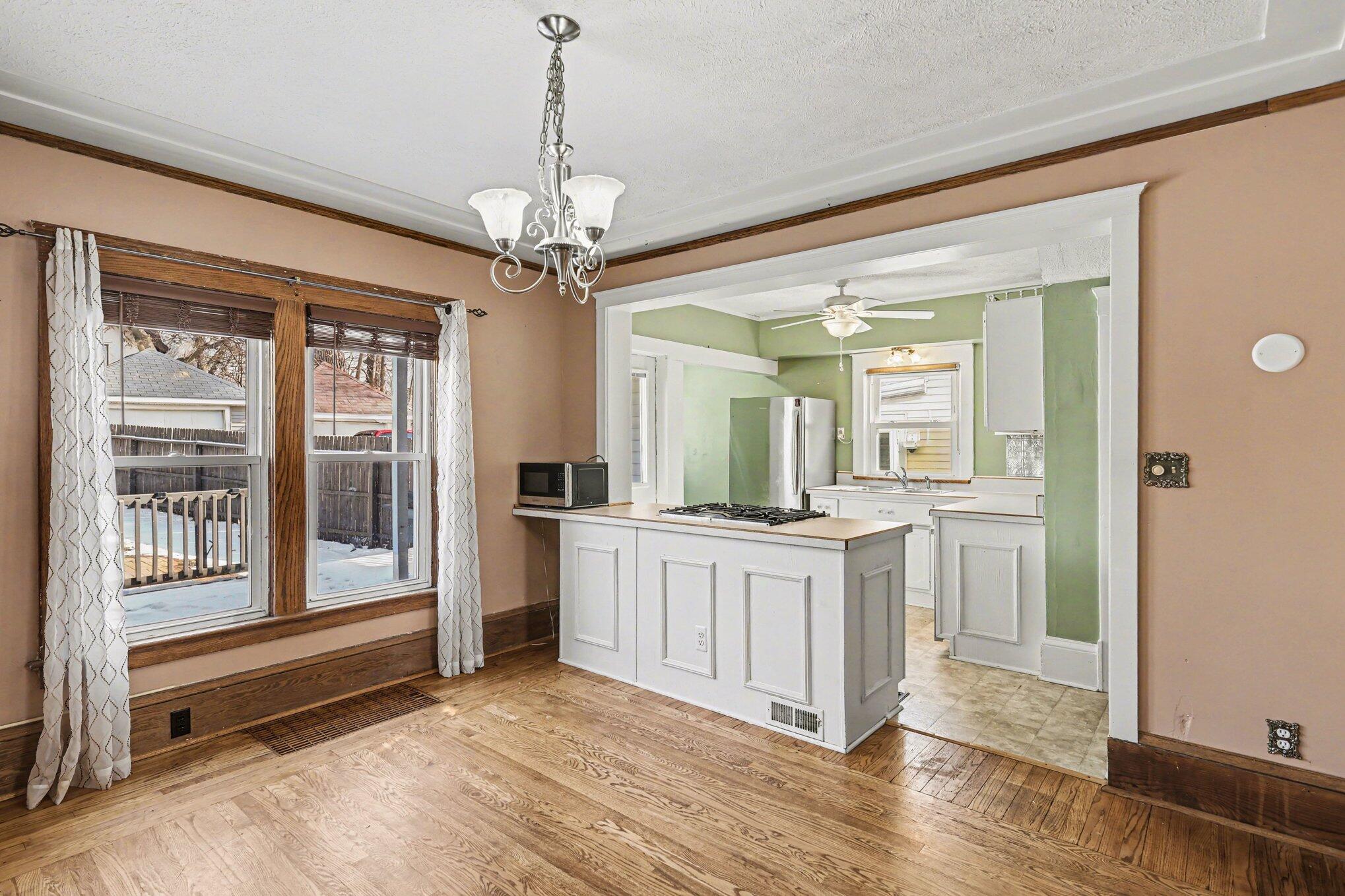 113 South Webster Street Jackson, MI 49203 - Photo 11 of 34 011_file_4987